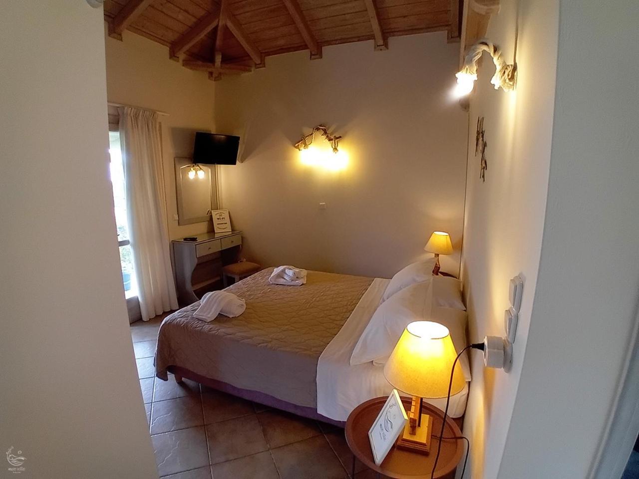Muses Villas Finikounta Room photo