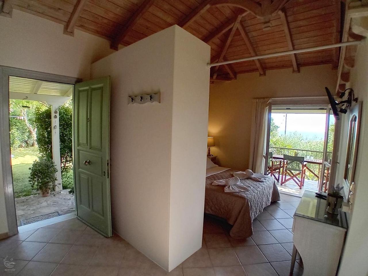 Muses Villas Finikounta Room photo