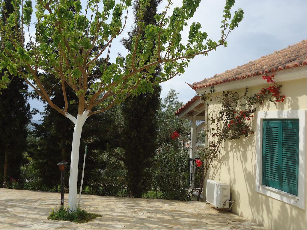 Muses Villas Finikounta Room photo